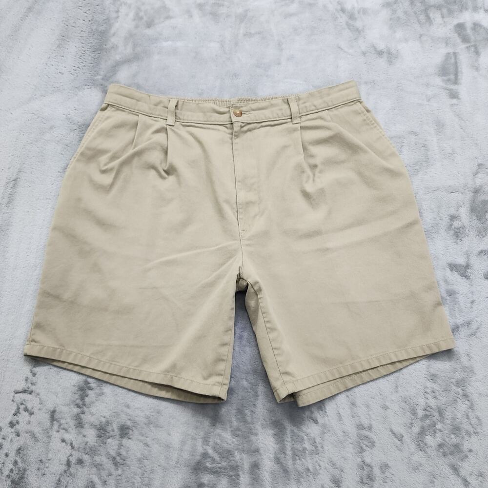 Vintage Van Heusen Shorts Mens W38 Tan Khaki Pleated Bermuda Chino Preppy Summer